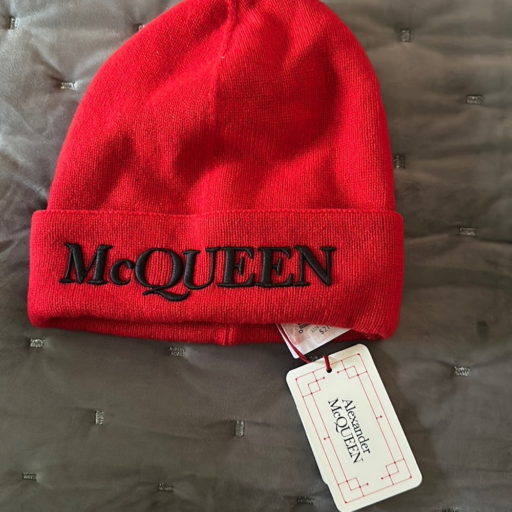 Alexander McQueen Tam